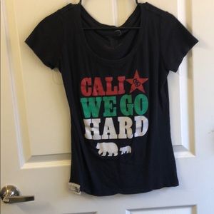 Counter balance Cali Tee